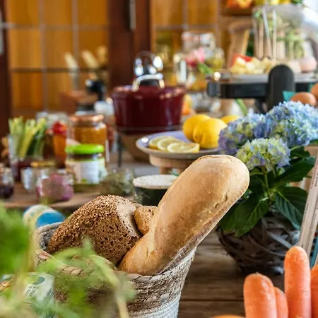 Klostergartenhotel Marienfliess Отель 3*