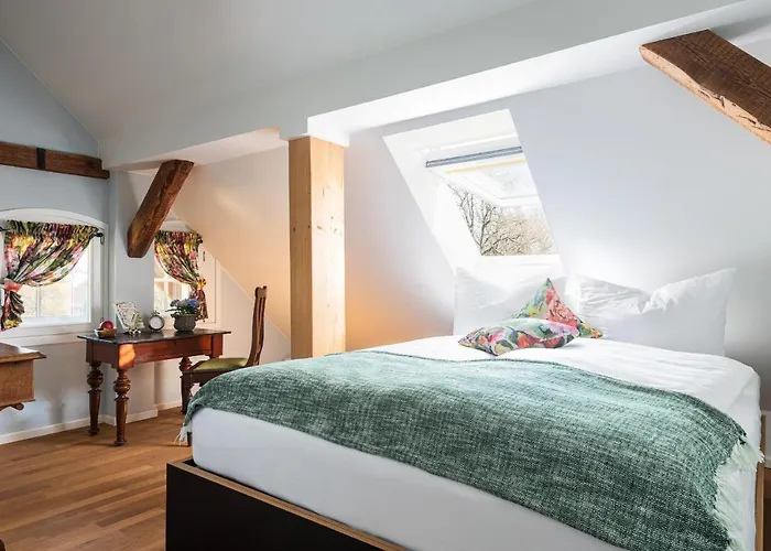 Klostergartenhotel Marienfliess فندق 3*